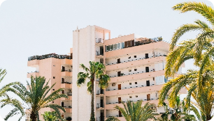 Modern Condo with Sea View